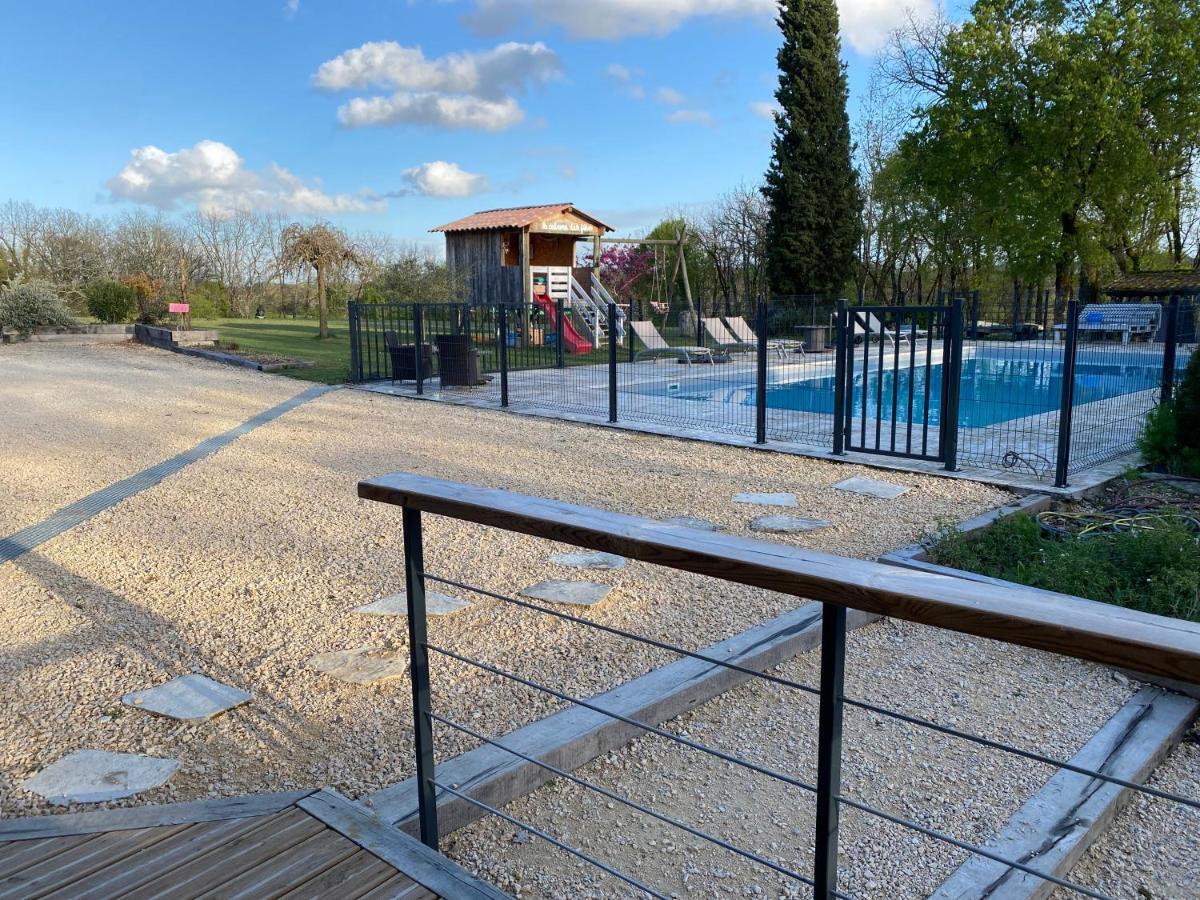 Hotel Coulonges Savignac-sur-Leyze Exterior foto